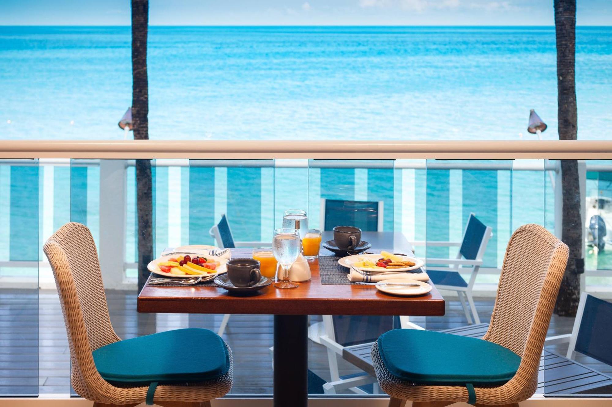 Waves Resort & Spa, Barbados, An Autograph Collection All-Inclusive Resort Saint James Bagian luar foto