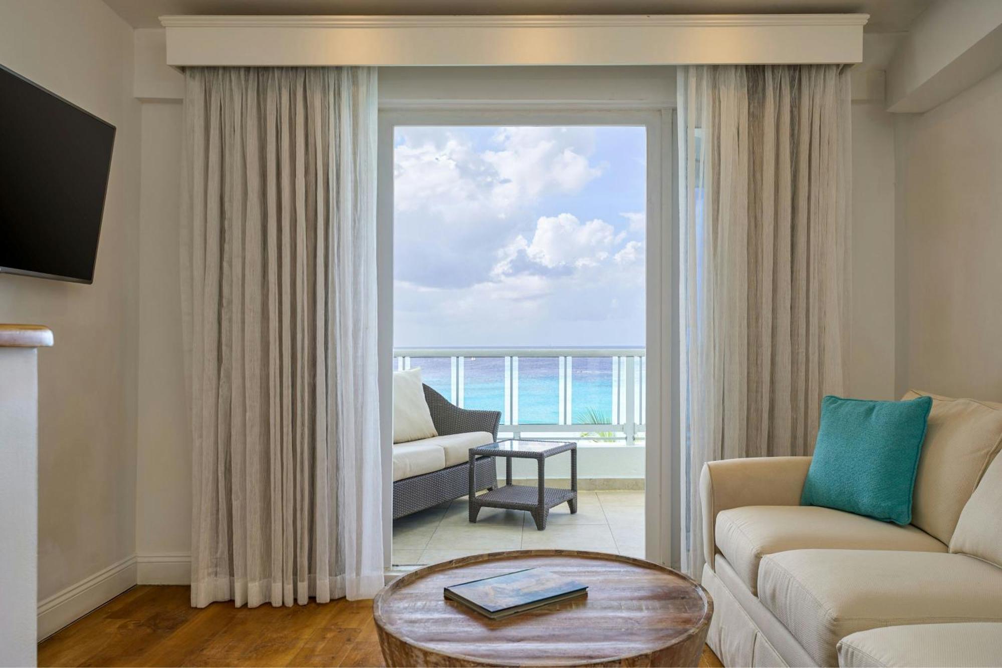 Waves Resort & Spa, Barbados, An Autograph Collection All-Inclusive Resort Saint James Bagian luar foto