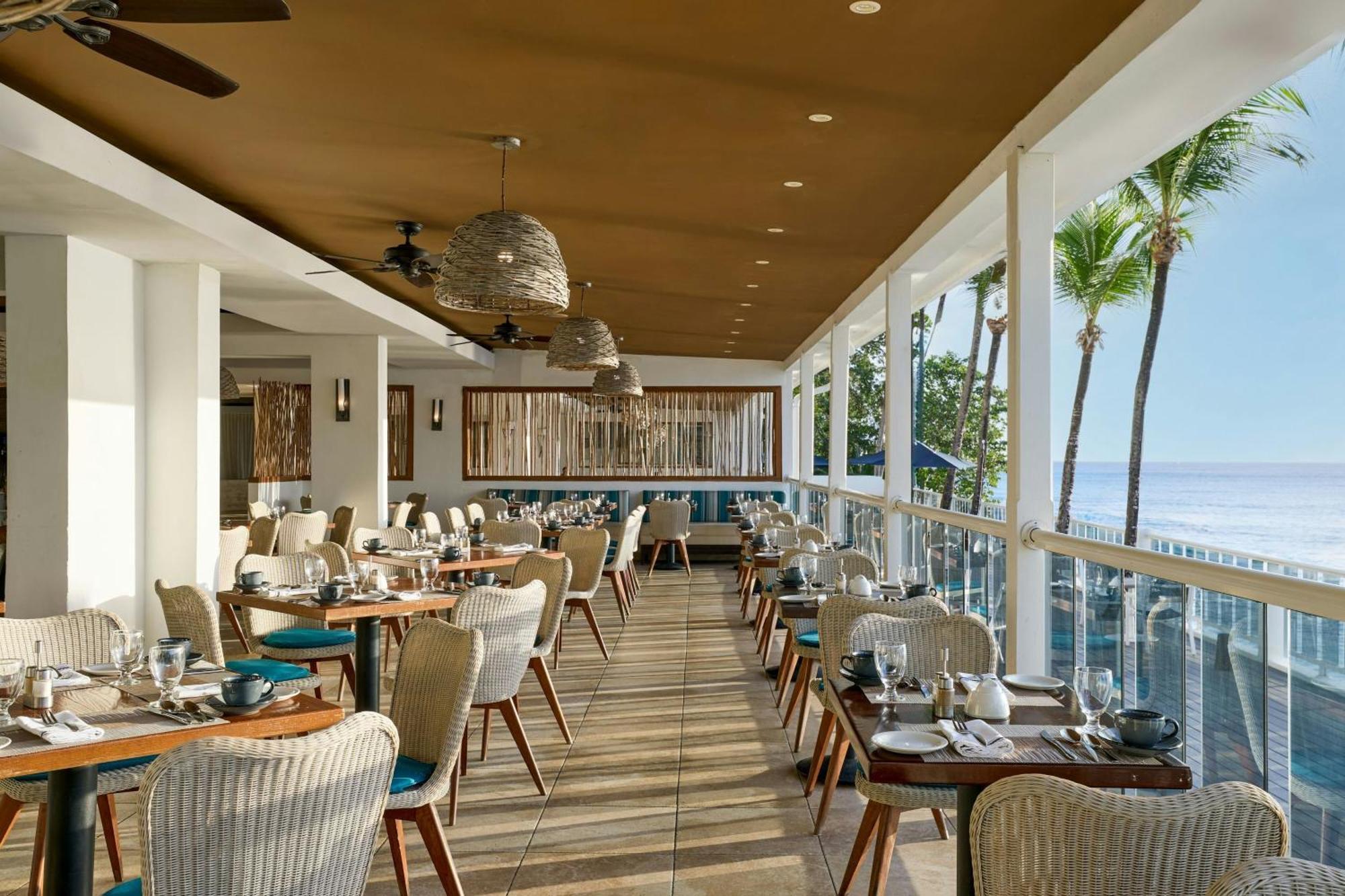 Waves Resort & Spa, Barbados, An Autograph Collection All-Inclusive Resort Saint James Bagian luar foto